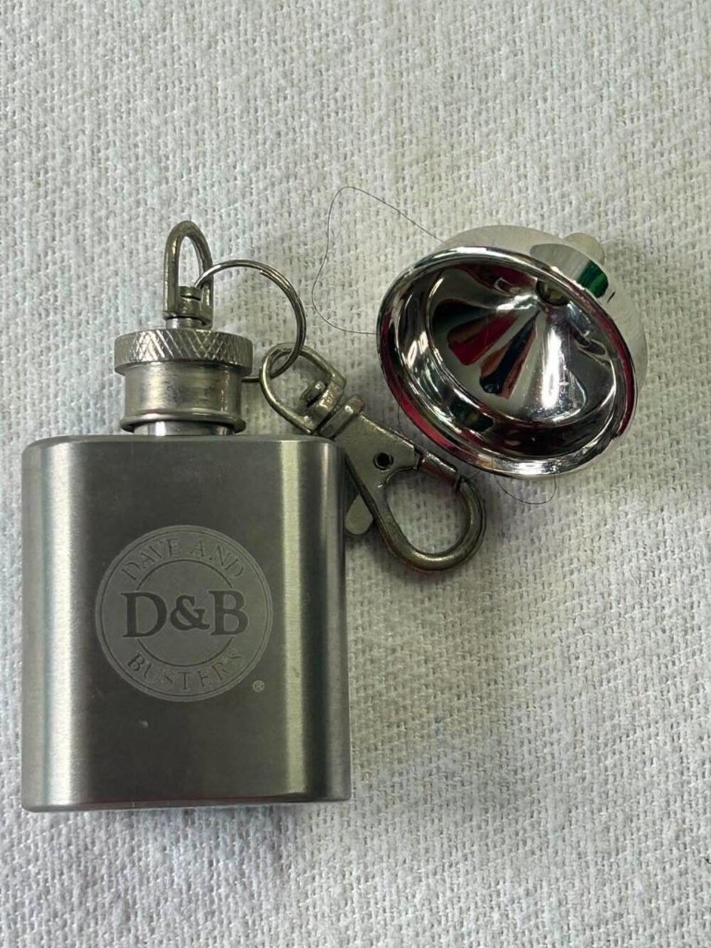Dave & Busters 1 OZ Stainless Steel Keychain Flask with Funnel Never Used NWOT
